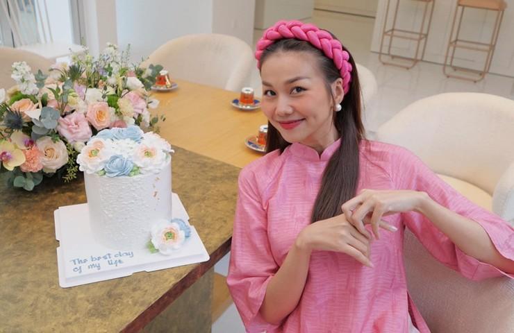 Siêu mẫu đắt giá bậc nhất showbiz Việt vừa lộ diện chồng sắp cưới thành công cỡ nào?-1