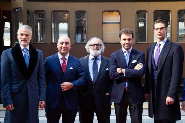 4 kiểu quần nịnh dáng khiến phụ nữ Pháp mê mẩn-7