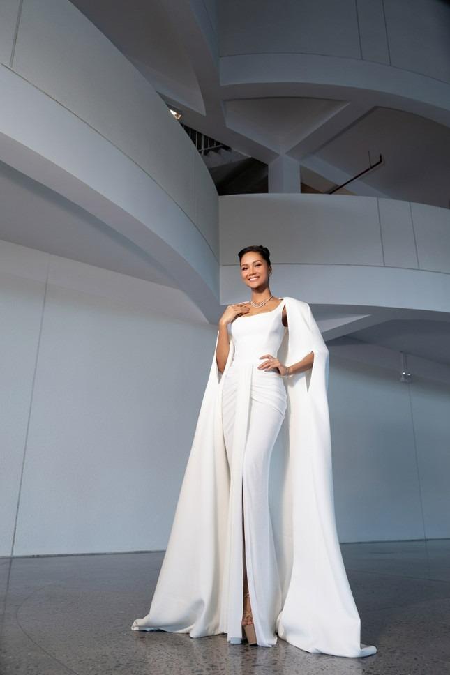 HHen Niê quyền lực trong vai trò mới, lần đầu hé lộ chuyện đi thi Hoa hậu cách đây 6 năm-4