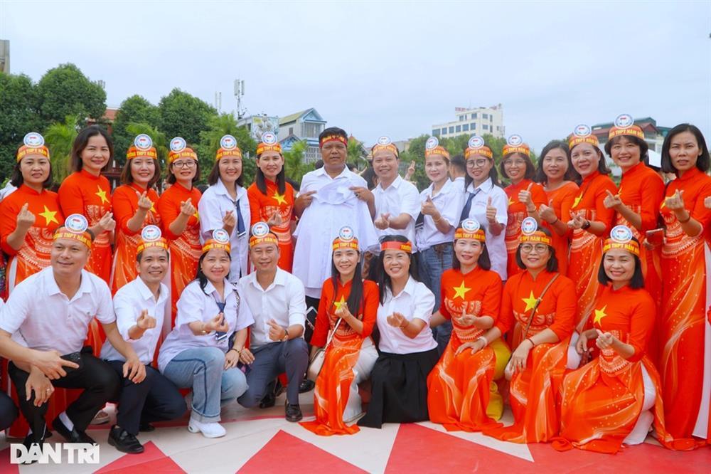 4 điều quý giá người cha dặn nhà vô địch Olympia trước ngày thi-5