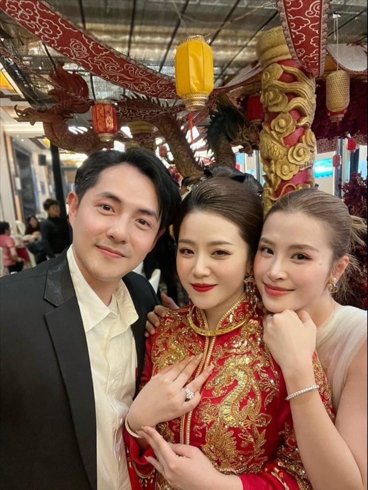 Em gái Ông Cao Thắng lộng lẫy chuẩn thiên kim tiểu thư trong ngày trọng đại-2