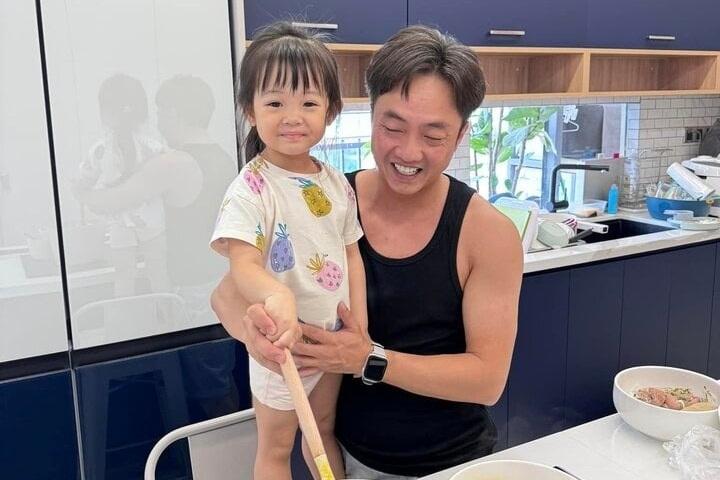 Vợ chồng Cường Đô La khoe khoảnh khắc gia đình hạnh phúc, dân tình chỉ chú ý chi tiết này-14