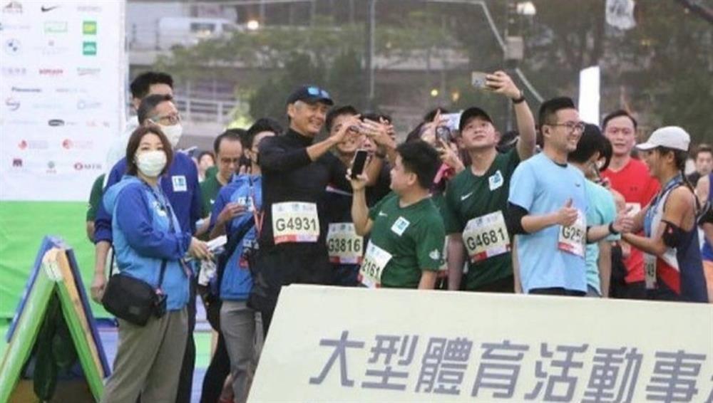 Châu Nhuận Phát: Đến tuổi chẳng sợ chết, dùng toàn bộ tài sản làm từ thiện-2