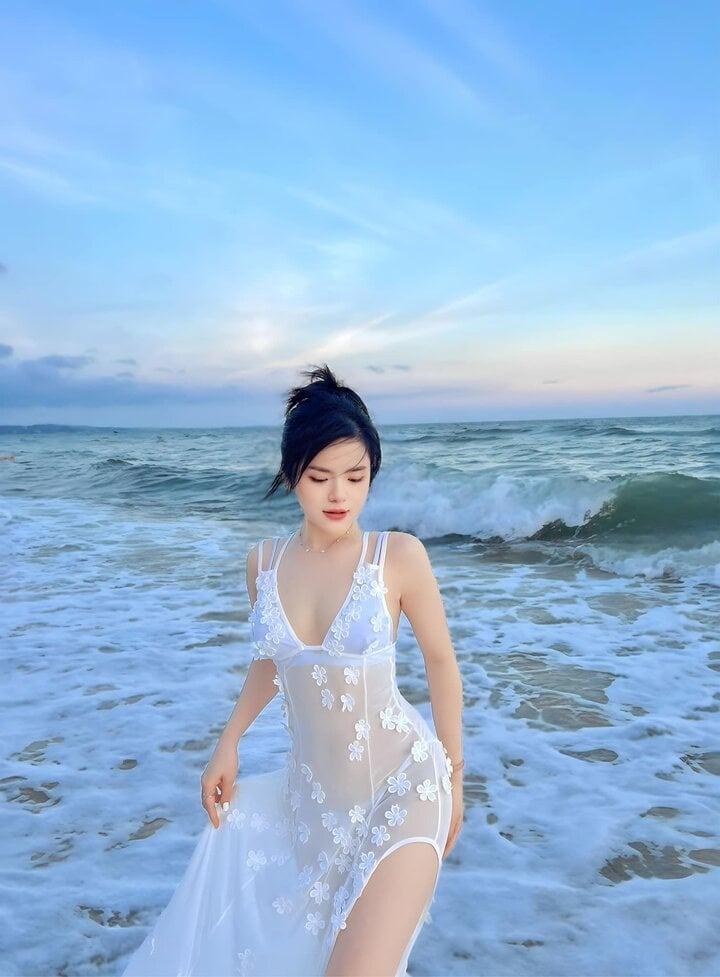 Nga tiểu thư phim Cuộc Đời Vẫn Đẹp Sao: Cao 1m50 vẫn đầy quyến rũ-4