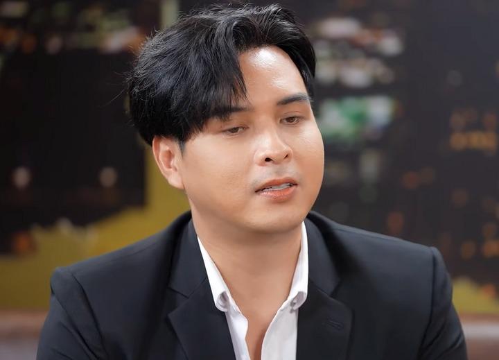 Vợ Hồ Quang Hiếu: Bị chở thẳng đi đăng ký kết hôn, ký xong vẫn không hiểu gì-3