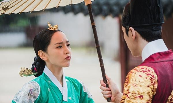 4 phim lãng mạn xuyên không Hàn Quốc: Một siêu phẩm remake được khen hay hơn bản gốc-2