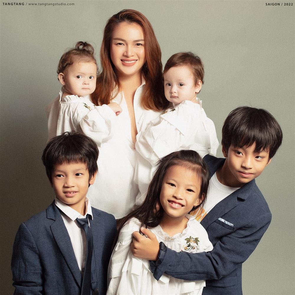 Á hậu Diễm Châu lên tiếng tin bán khô cá mua penthouse, con học trường quốc tế-1