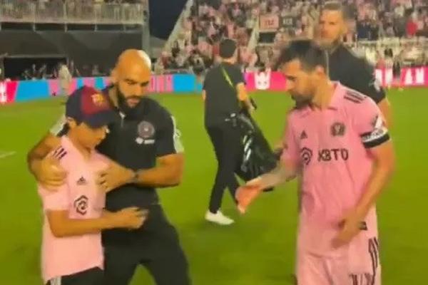 David và Victoria biến gia đình thành Thương hiệu Beckham như thế nào?-4