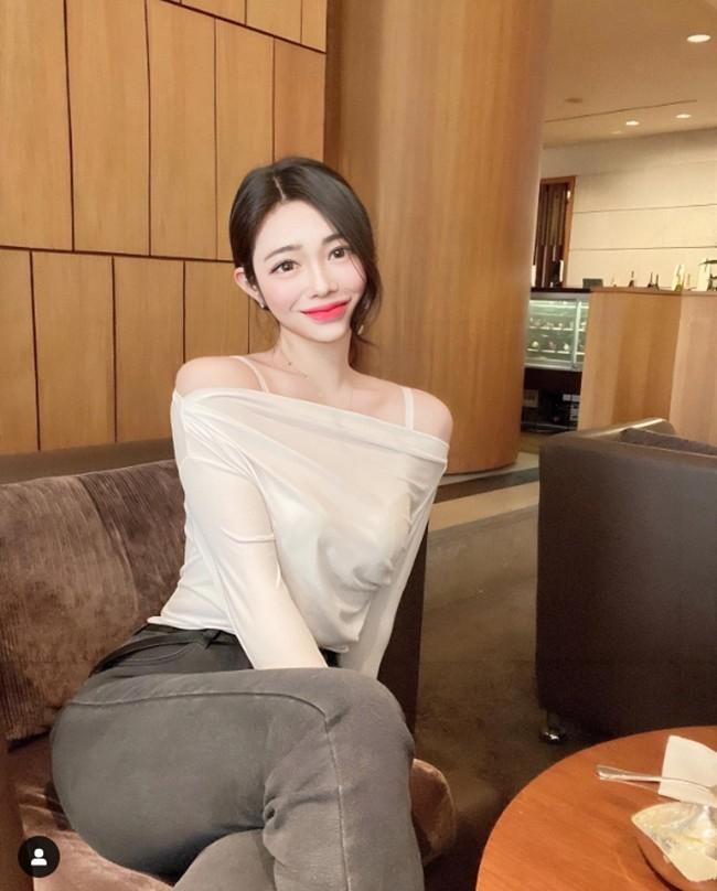 Nữ nhân viên văn phòng sở hữu vòng 3 thật nhưng ảo như photoshop?-9