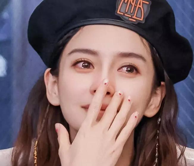 Nghi vấn Angelababy bị cấm sóng trong chương trình từng gắn bó 10 năm-4