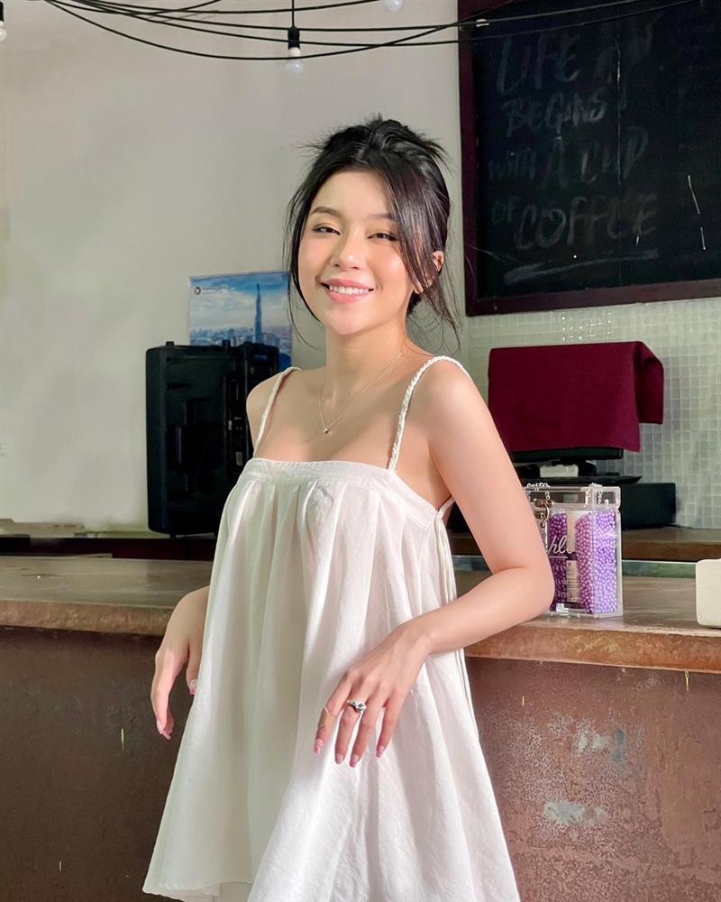Cuộc sống sang chảnh của hot girl biến hình nổi tiếng Quỳnh Thi-1