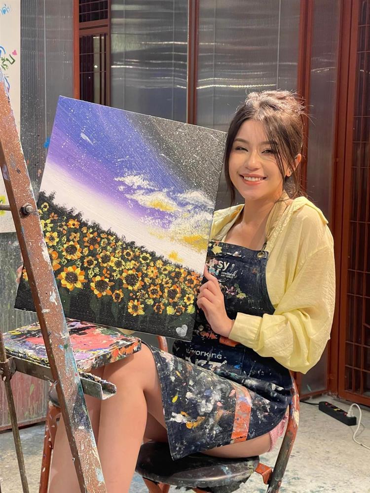 Cuộc sống sang chảnh của hot girl biến hình nổi tiếng Quỳnh Thi-8