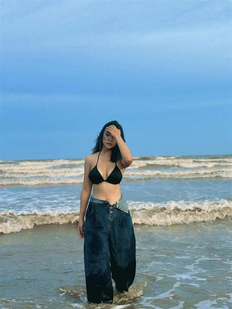 Liên Tít Quỳnh Búp Bê chăm leo núi để thân hình săn chắc, đẹp khỏe khoắn-5