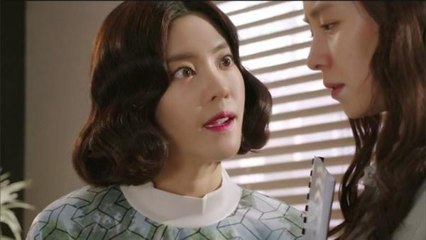 Chị chồng dọn đi sau 5 năm sống cùng nhà, tôi choáng váng bật khóc nhận ra thứ chị ta bỏ lại-1