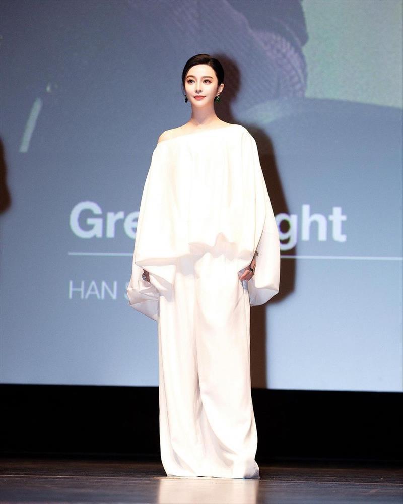 Phạm Băng Băng: Bị thất sủng ở quê nhà, chạy show mệt nghỉ tại nước ngoài-11