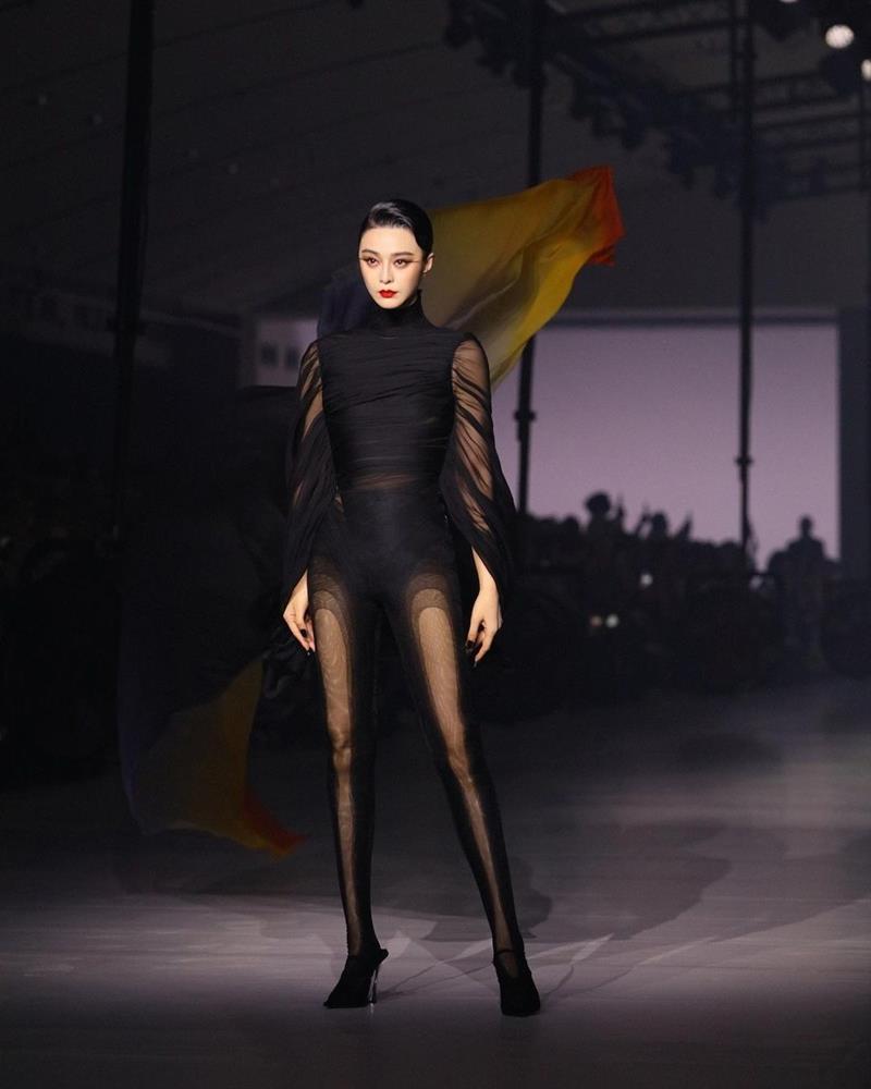 Phạm Băng Băng: Bị thất sủng ở quê nhà, chạy show mệt nghỉ tại nước ngoài-12