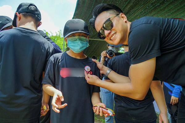 Rò rỉ ảnh con trai của chồng Thanh Hằng khiến fan cực tò mò-1