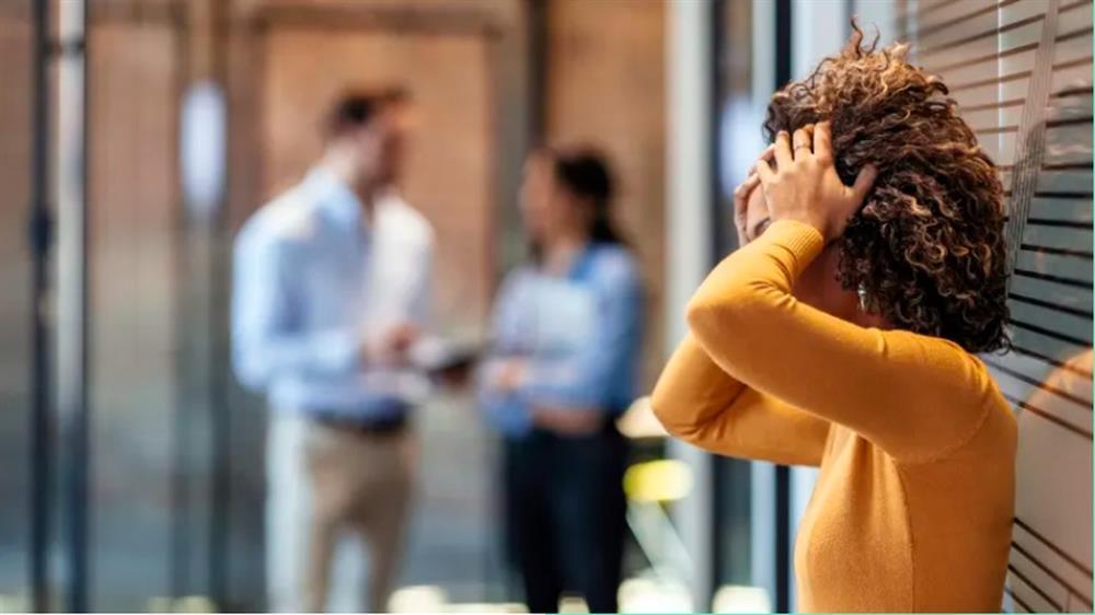 Đi làm muộn 8 lần, cô gái bị công ty phạt 4,6 triệu đồng-2