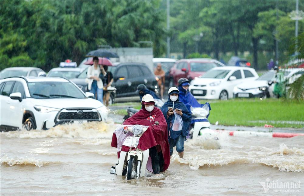 Miền Trung sắp đón đợt mưa lớn diễn ra hơn 10 ngày-1