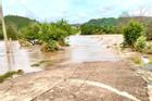 Hơn 500 hộ dân bị cô lập do mưa lớn nhiều ngày