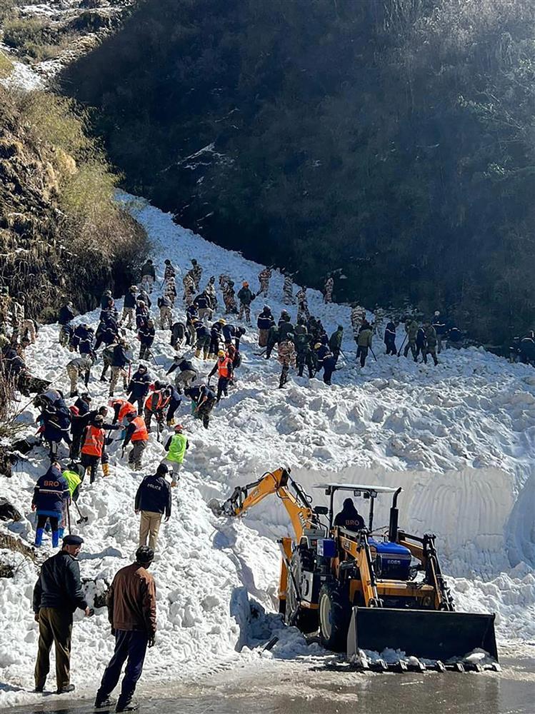 Những thảm họa thiên nhiên làm rung chuyển ngành du lịch-7