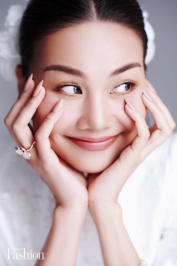 Đám cưới Thanh Hằng tháng 10: Cô dâu từng diện váy cưới xinh đẹp ra sao?-7