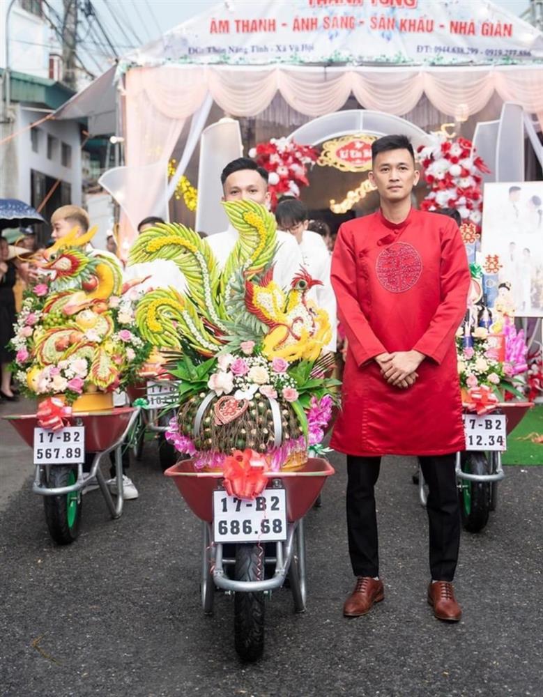 Chú rể Thái Bình đem xe rùa chở sính lễ khiến nhà gái ngỡ ngàng-3