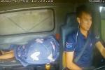 Video cận cảnh phút tài xế xe tải buồn ngủ gây ra vụ tai nạn làm 13 người thương vong ở Đắk Lắk