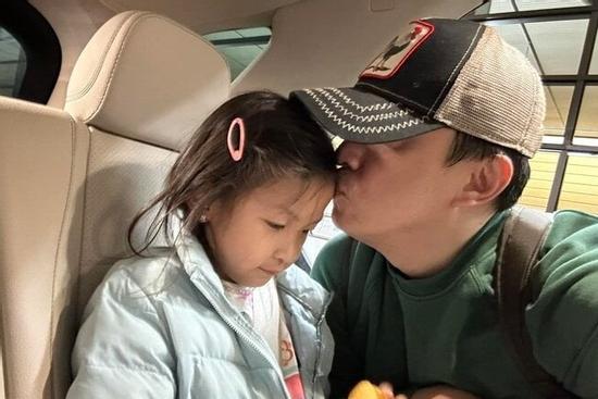 Lam Trường xót xa: 'Chia tay trở thành hình ảnh quen thuộc với con gái'