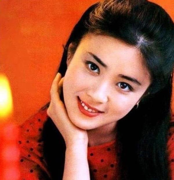 Cuộc đời Đát Kỷ gợi cảm nhất màn ảnh: Hai lần ly hôn, con trai duy nhất qua đời-1