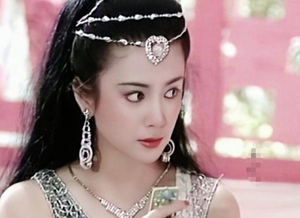 Cuộc đời Đát Kỷ gợi cảm nhất màn ảnh: Hai lần ly hôn, con trai duy nhất qua đời-2