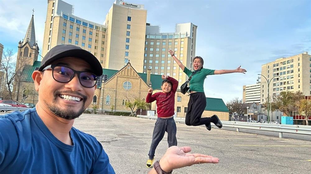 Vợ chồng Huỳnh Đông rời showbiz, định cư nước ngoài: Đi phượt bằng ô tô-3