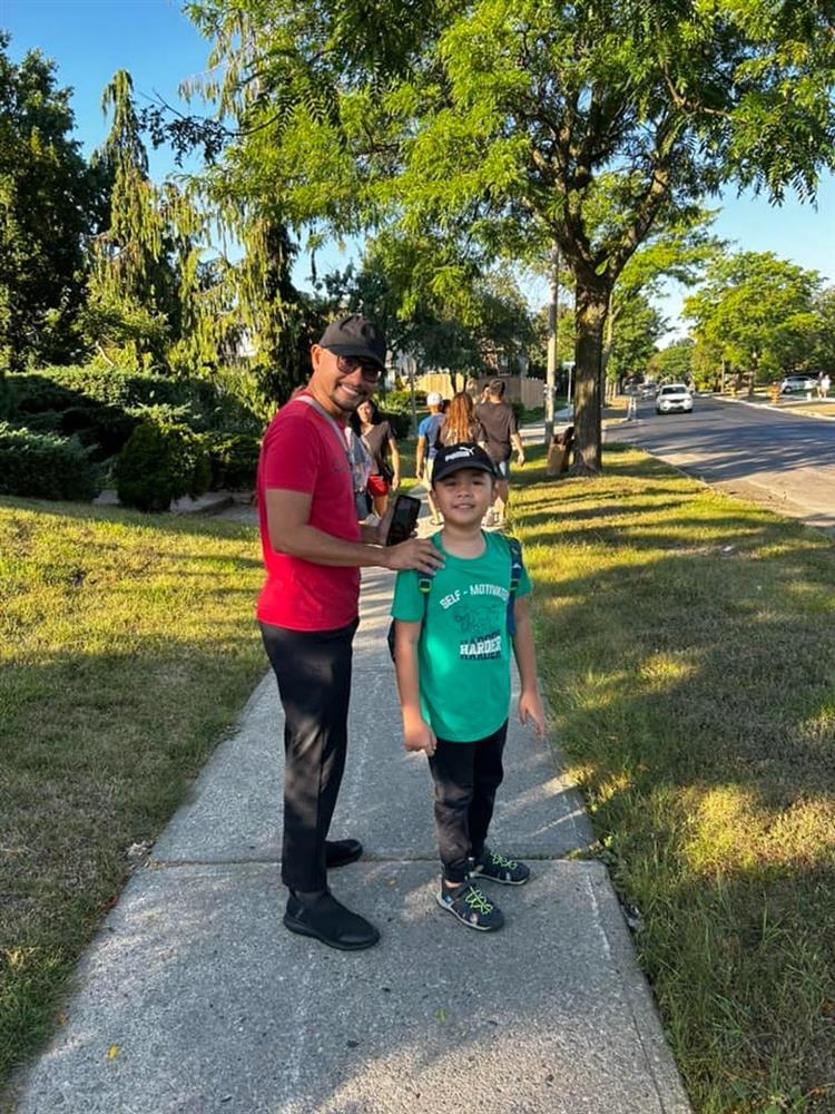 Vợ chồng Huỳnh Đông rời showbiz, định cư nước ngoài: Đi phượt bằng ô tô-6