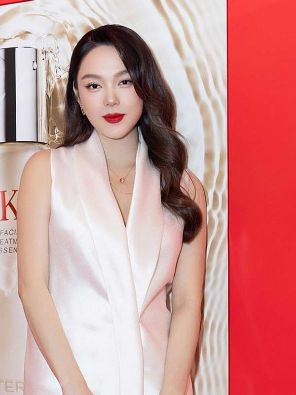 Sắc vóc sau sinh của Minh Hằng: Dư vài kí lô nhưng vẫn cuốn hút-1