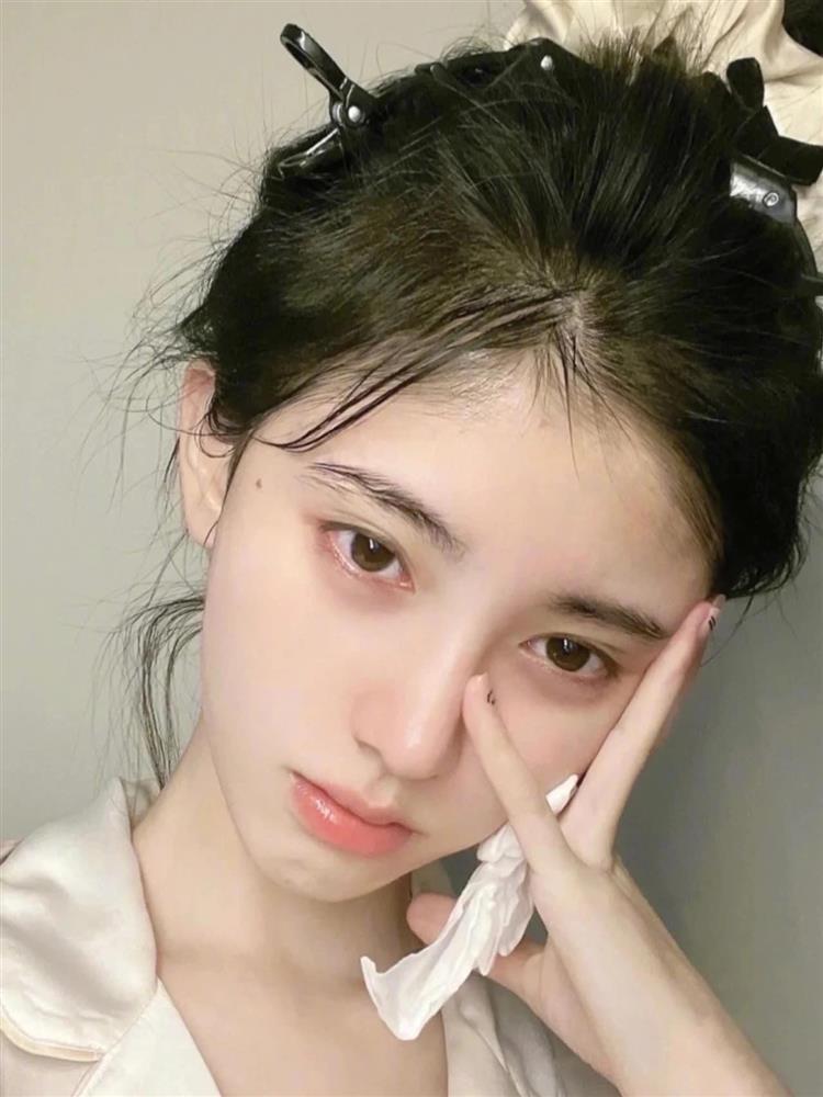 Làn da đẹp 10 điểm không có nhưng của Cúc Tịnh Y-4