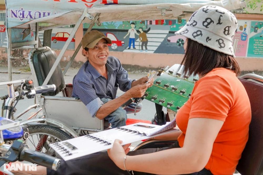 Đám cưới trên xe lăn của người mẹ từng muốn ôm con nhảy sông-2