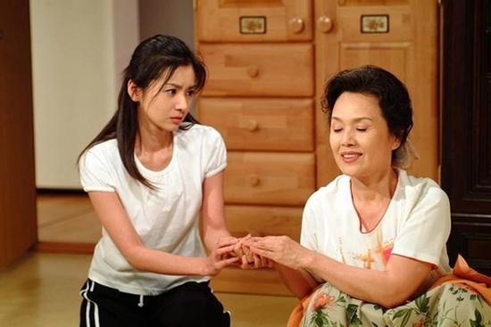 Mẹ bạn trai bất ngờ đồng ý cho cưới, tôi sợ hãi khi biết sự thật đằng sau