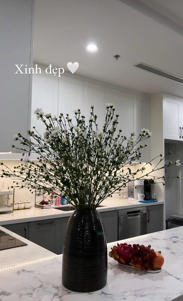 Bên trong căn hộ cao cấp của cầu thủ từng gây sốt với màn tỏ tình trong ngày Valentine-12