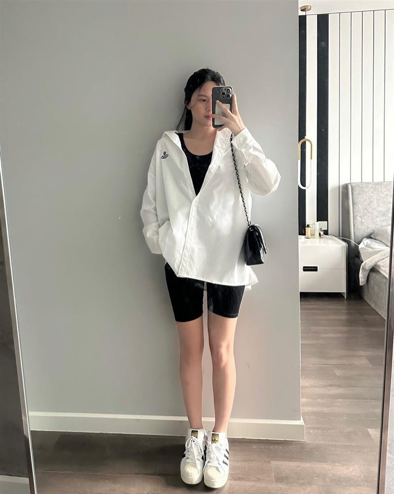 Bên trong căn hộ cao cấp của cầu thủ từng gây sốt với màn tỏ tình trong ngày Valentine-14