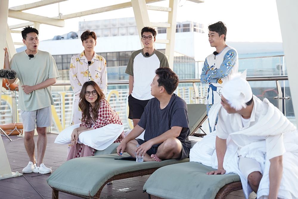 Mỹ Tâm ngại ngùng khi phải làm phiền dàn cast buổi sáng-2