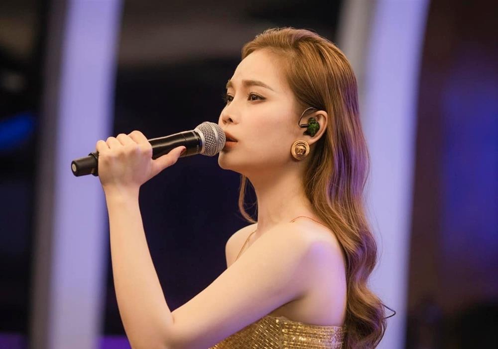 Giang Hồng Ngọc thi đâu là thắng đó trong 17 năm làm nghề-2