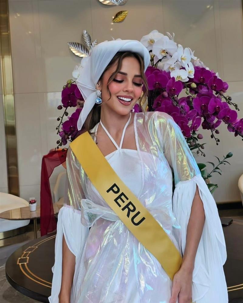 Người đẹp mất 40 giờ đồng hồ để tới Việt Nam thi Hoa hậu Hòa bình-2