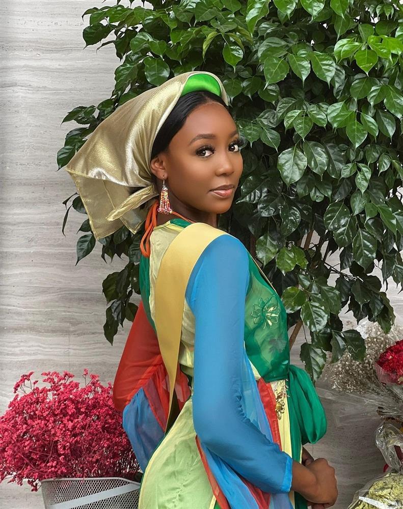 Người đẹp mất 40 giờ đồng hồ để tới Việt Nam thi Hoa hậu Hòa bình-3