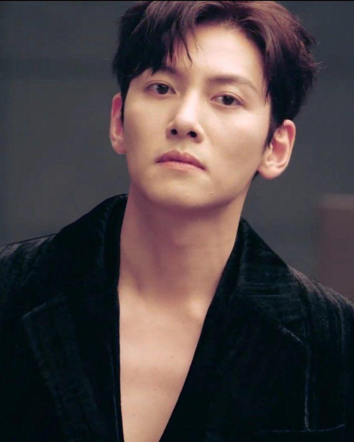 Nam thần hành động cao 1m82, U40 trẻ trung ngỡ ngàng, body vẫn thuộc hàng cực phẩm-2