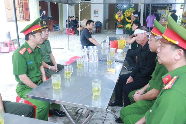 Thông tin mới vụ một công an viên bị đâm tử vong-2