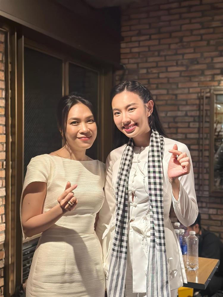 Khoảng cách 17 tuổi không hề khiến Mỹ Tâm thất thế trước Thùy Tiên!-2