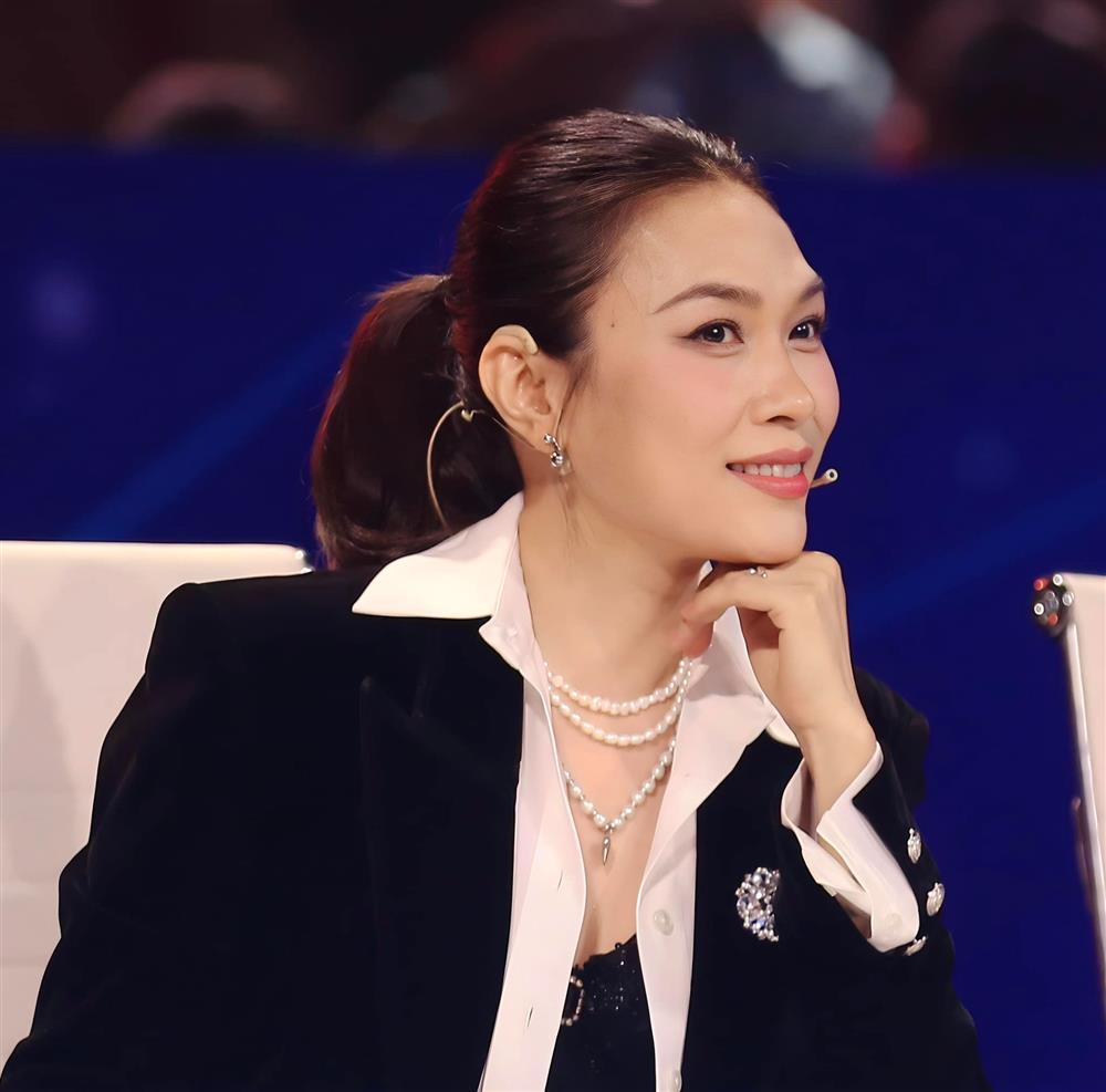 Khoảng cách 17 tuổi không hề khiến Mỹ Tâm thất thế trước Thùy Tiên!-4