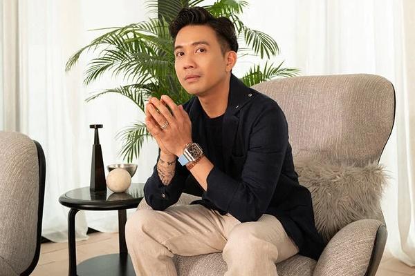 Đại gia Minh Nhựa nói lời ngọt ngào, ‘khoe’ giấy đăng ký kết hôn với Mina Phạm-4