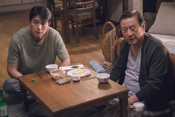 Hàng xóm đơn thân dẫn người yêu về nhà chơi, chồng làm một việc khiến vợ uất nghẹn muốn ly hôn-2