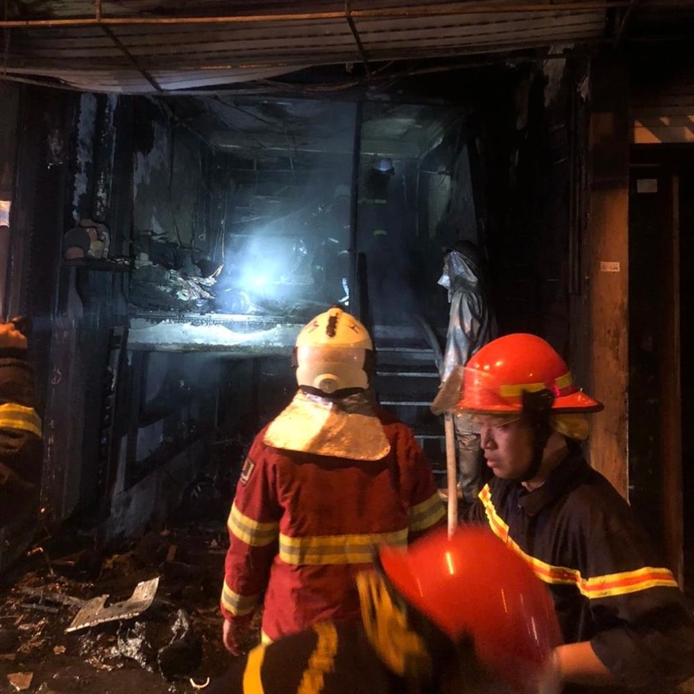 7 người thoát nạn trong vụ cháy ngôi nhà 4 tầng ở Hà Nội trong đêm-2